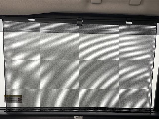 セレナ e-パワー ハイウェイスターV 純正ナビ 純正後席フリップダウンモニター アラウンドビューモニター ブラインドスポットモニター エマージェンシーブレーキ レーダークルーズコントロール セーフティシールド 両側パワースライドドア(39枚目)