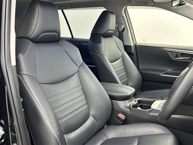RAV4 ハイブリッドG 純正ナビ パノラマムーンルーフ トヨタセーフティセンス ブラインドスポットモニター プリクラッシュセーフティ パーキングサポートブレーキ 追従クルコン バックカメラ レザーシート シートヒーター(14枚目)