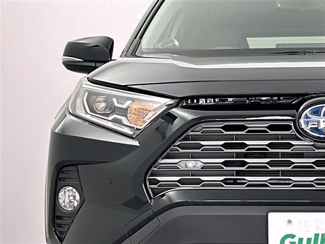 RAV4 ハイブリッドG 純正ナビ パノラマムーンルーフ トヨタセーフティセンス ブラインドスポットモニター プリクラッシュセーフティ パーキングサポートブレーキ 追従クルコン バックカメラ レザーシート シートヒーター(26枚目)