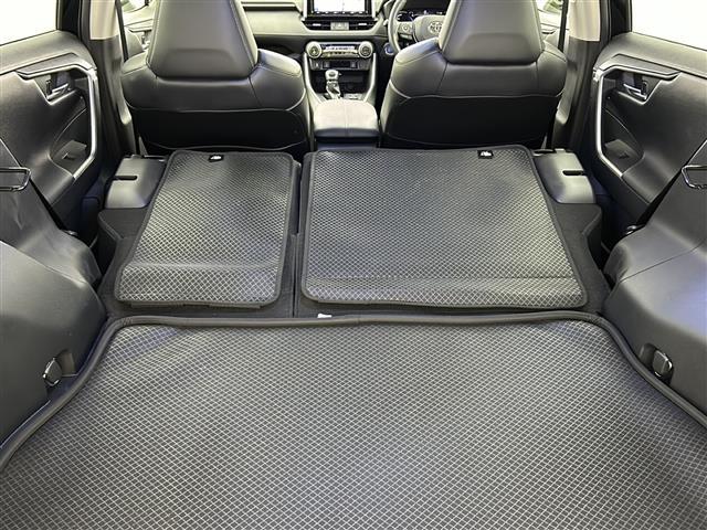 RAV4 ハイブリッドG 純正ナビ パノラマムーンルーフ トヨタセーフティセンス ブラインドスポットモニター プリクラッシュセーフティ パーキングサポートブレーキ 追従クルコン バックカメラ レザーシート シートヒーター(37枚目)