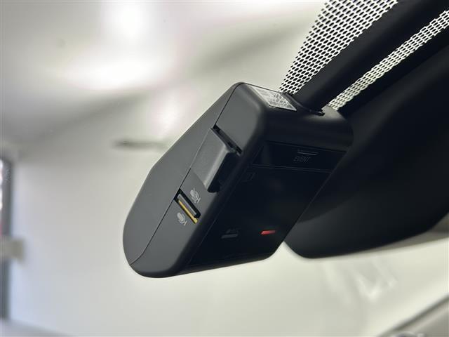 RAV4 ハイブリッドG 純正ナビ パノラマムーンルーフ トヨタセーフティセンス ブラインドスポットモニター プリクラッシュセーフティ パーキングサポートブレーキ 追従クルコン バックカメラ レザーシート シートヒーター(39枚目)