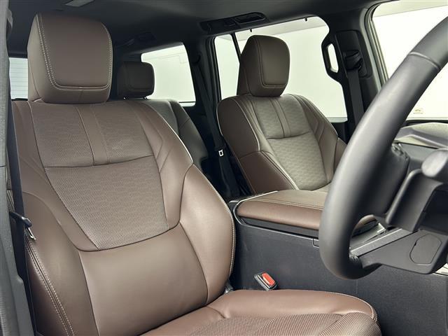 ランドクルーザー250 ZXファーストエディション 7人乗り JBLプレミアムサウンドシステム 茶色レザーシート パノラミックビューモニター 純正12.3インチディスプレイオーディオ クルーズコントロール デジタルインナーミラー 純正18インチAW(14枚目)