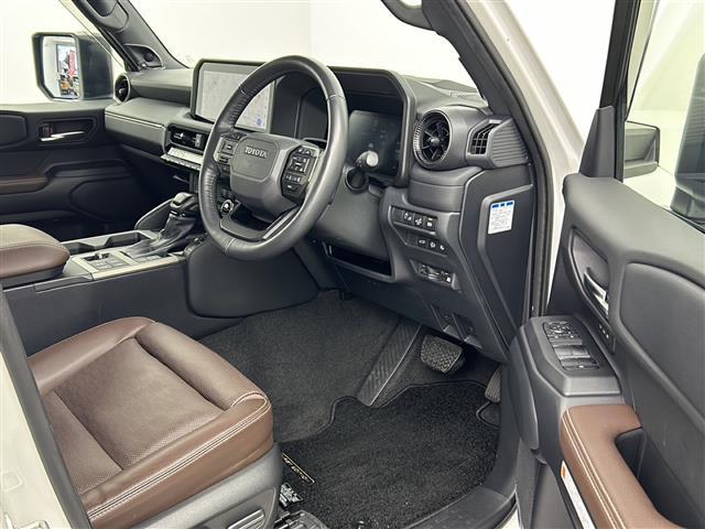 ランドクルーザー250 ZXファーストエディション 7人乗り JBLプレミアムサウンドシステム 茶色レザーシート パノラミックビューモニター 純正12.3インチディスプレイオーディオ クルーズコントロール デジタルインナーミラー 純正18インチAW(32枚目)