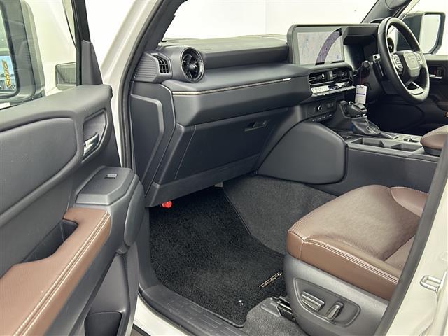 ランドクルーザー250 ZXファーストエディション 7人乗り JBLプレミアムサウンドシステム 茶色レザーシート パノラミックビューモニター 純正12.3インチディスプレイオーディオ クルーズコントロール デジタルインナーミラー 純正18インチAW(33枚目)