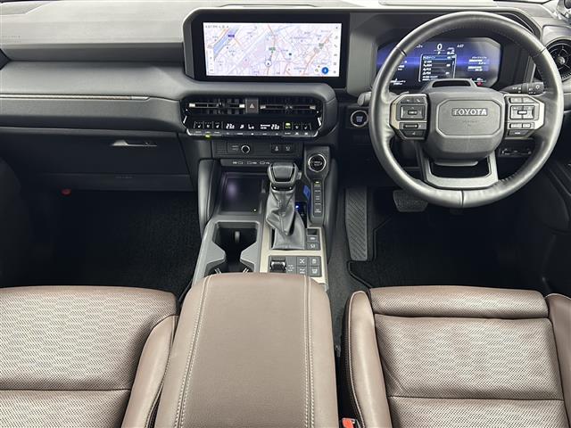 ランドクルーザー250 ZXファーストエディション 7人乗り JBLプレミアムサウンドシステム 茶色レザーシート パノラミックビューモニター 純正12.3インチディスプレイオーディオ クルーズコントロール デジタルインナーミラー 純正18インチAW(42枚目)