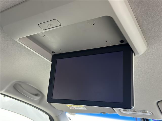 セレナ HWS S HV Vセレ +SeftyII 純正8インチAW TV/CD/DVD/SD/ブルートゥース アラウンドビューモニター フリップダウンモニター 両側パワースライドドア HIDヘッドライト 純正16インチAW クルーズコントロール(2枚目)