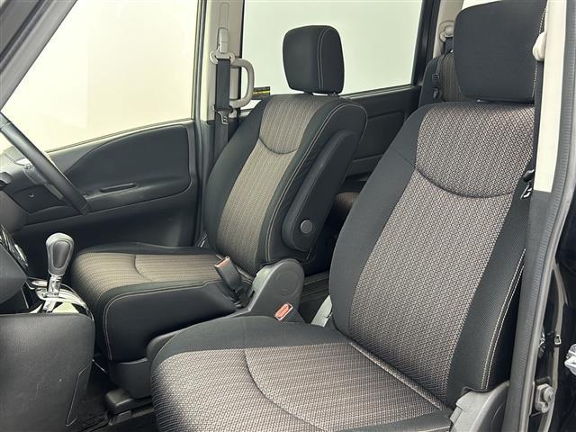 セレナ HWS S HV Vセレ +SeftyII 純正8インチAW TV/CD/DVD/SD/ブルートゥース アラウンドビューモニター フリップダウンモニター 両側パワースライドドア HIDヘッドライト 純正16インチAW クルーズコントロール(7枚目)