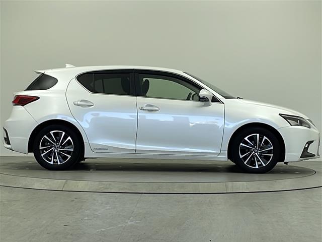 CT CT200h バージョンC 純正メーカーナビ CD DVD Bluetooth フルセグ レーダークルーズコントロール 革巻きステアリング シートヒーター プリクラッシュセーフティー レーンディパーチャーアラート ETC2.0(18枚目)