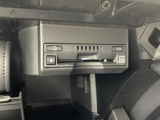 CT CT200h バージョンC 純正メーカーナビ CD DVD Bluetooth フルセグ レーダークルーズコントロール 革巻きステアリング シートヒーター プリクラッシュセーフティー レーンディパーチャーアラート ETC2.0(33枚目)