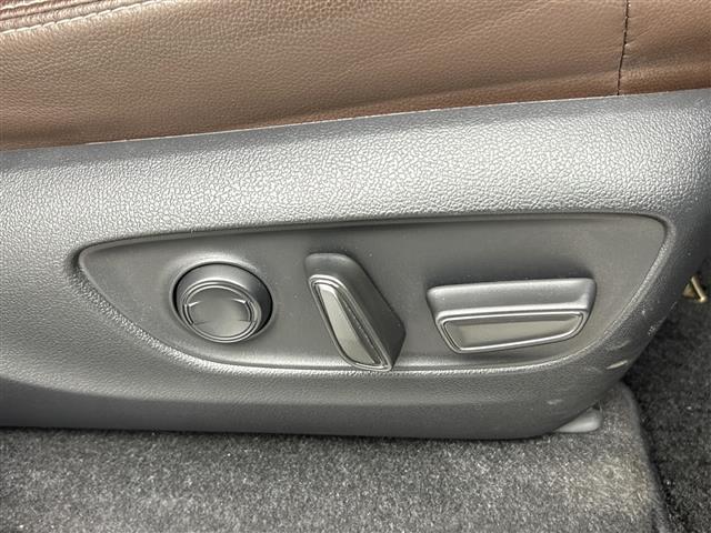 ランドクルーザー250 VXファーストエディション サンルーフ 純正12.3インチディスプレイオーディオ パノラミックビューモニター Advanced Drive TOYOTA SAFTY SENCE デジタルインナーミラー ビルトインETC LED(36枚目)