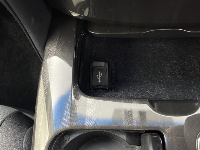 クラウンハイブリッド アスリートS 純正8インチHDDナビ サンルーフ ETC バックカメラ 衝突被害軽減システム クルーズコントロール追従無し アイドリングストップ オートライト 純正17インチAW 純正フロアマット パワーシート(39枚目)