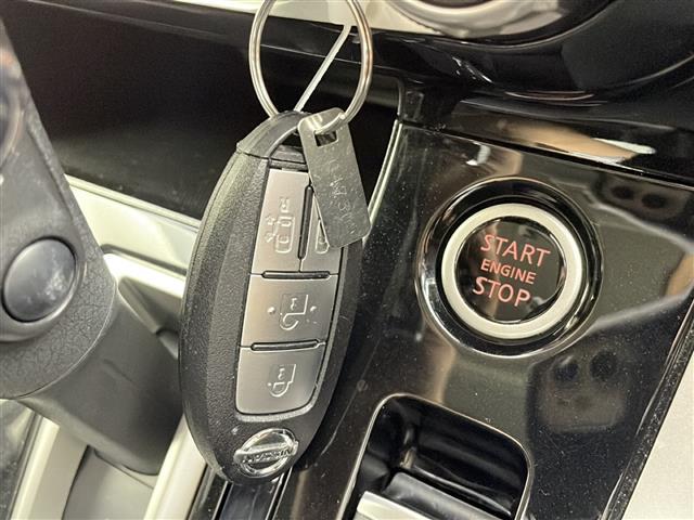 セレナ ハイウェイスターG 8人乗り プロパイロット 純正9インチナビ 純正フリップダウンモニター デジタルインナーミラー アラウンドビューモニター 両側パワースライドドア ビルトインETC オートライト 前方ドラレコ WAC(9枚目)