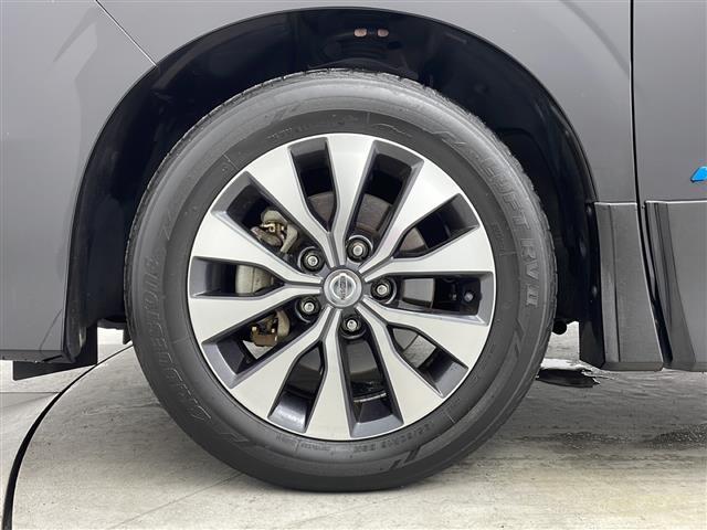 セレナ ハイウェイスターG 8人乗り プロパイロット 純正9インチナビ 純正フリップダウンモニター デジタルインナーミラー アラウンドビューモニター 両側パワースライドドア ビルトインETC オートライト 前方ドラレコ WAC(20枚目)