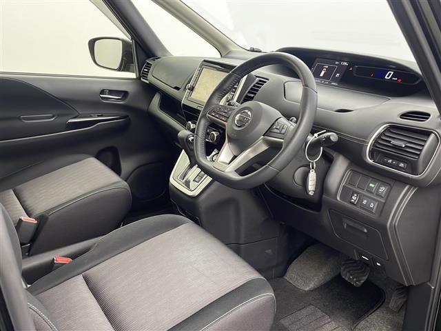 セレナ ハイウェイスターG 8人乗り プロパイロット 純正9インチナビ 純正フリップダウンモニター デジタルインナーミラー アラウンドビューモニター 両側パワースライドドア ビルトインETC オートライト 前方ドラレコ WAC(29枚目)