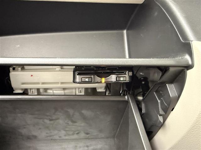 デイズルークス Ｘ　社外ナビ　アラウンドビューモニター　エマージェンシーブレーキ　片側パワースライドドア　ハロゲンヘッドライト　純正フロアマット　ＨＤＤメモリ　横滑り防止機能　アイドリングストップ　Ｗエアバック　ＡＢＳ（13枚目）