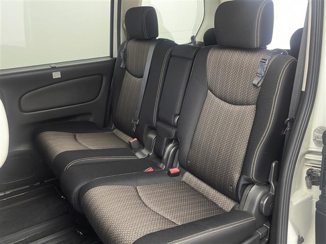 セレナ ハイウェイスターS-HVアドバンスドセーフティパック 純正SDナビ 全方位カメラ フリップダウンモニター 全方位カメラ 両側パワースライドドア ETC 衝突被害軽減システム クルーズコントロール追従なし コーナーセンサー前後 オートライト 純正マット(14枚目)