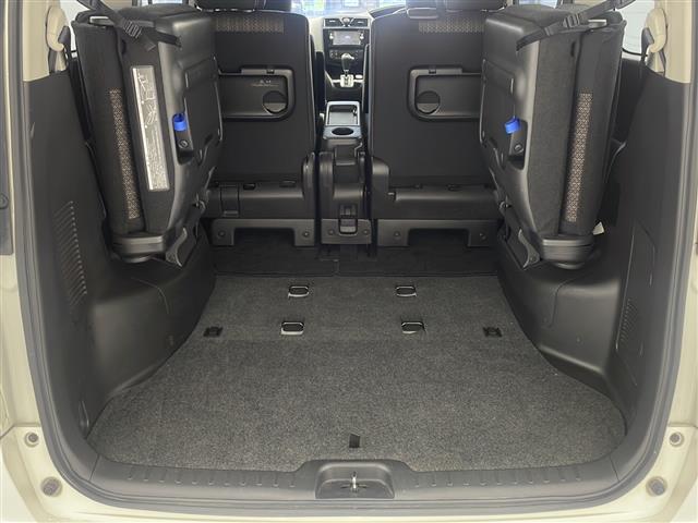 セレナ ハイウェイスターS-HVアドバンスドセーフティパック 純正SDナビ 全方位カメラ フリップダウンモニター 全方位カメラ 両側パワースライドドア ETC 衝突被害軽減システム クルーズコントロール追従なし コーナーセンサー前後 オートライト 純正マット(15枚目)