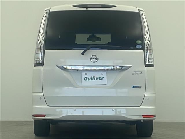 セレナ ハイウェイスターS-HVアドバンスドセーフティパック 純正SDナビ 全方位カメラ フリップダウンモニター 全方位カメラ 両側パワースライドドア ETC 衝突被害軽減システム クルーズコントロール追従なし コーナーセンサー前後 オートライト 純正マット(17枚目)