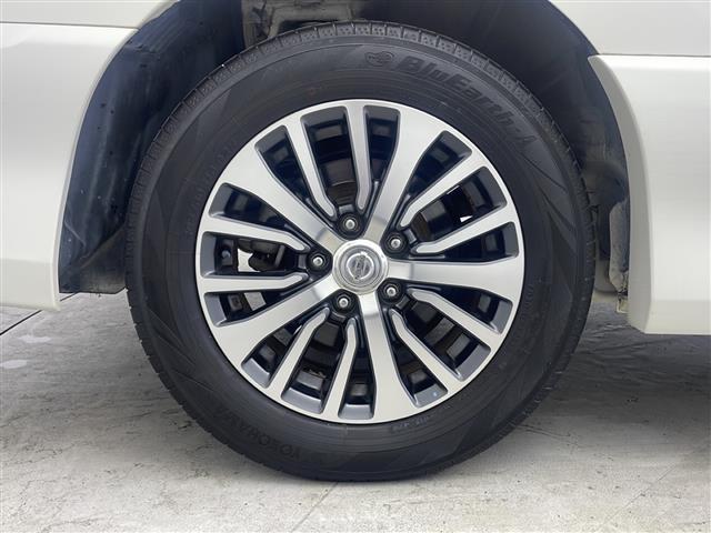 セレナ ハイウェイスターS-HVアドバンスドセーフティパック 純正SDナビ 全方位カメラ フリップダウンモニター 全方位カメラ 両側パワースライドドア ETC 衝突被害軽減システム クルーズコントロール追従なし コーナーセンサー前後 オートライト 純正マット(21枚目)