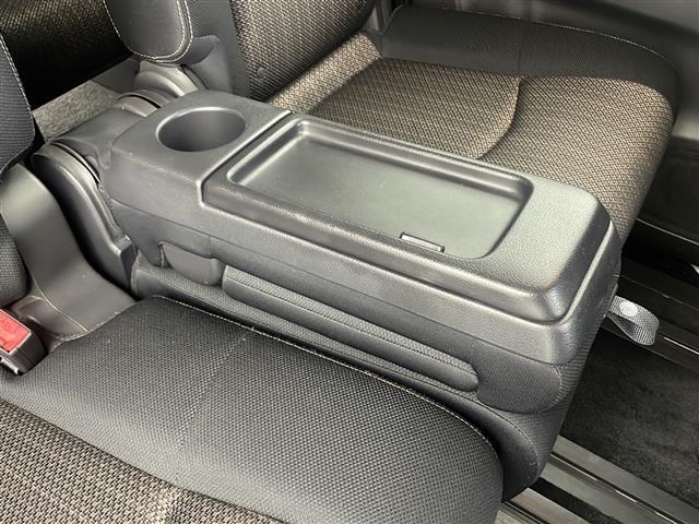 セレナ ハイウェイスターS-HVアドバンスドセーフティパック 純正SDナビ 全方位カメラ フリップダウンモニター 全方位カメラ 両側パワースライドドア ETC 衝突被害軽減システム クルーズコントロール追従なし コーナーセンサー前後 オートライト 純正マット(34枚目)