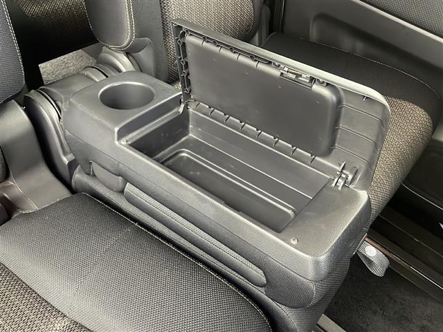 セレナ ハイウェイスターS-HVアドバンスドセーフティパック 純正SDナビ 全方位カメラ フリップダウンモニター 全方位カメラ 両側パワースライドドア ETC 衝突被害軽減システム クルーズコントロール追従なし コーナーセンサー前後 オートライト 純正マット(35枚目)