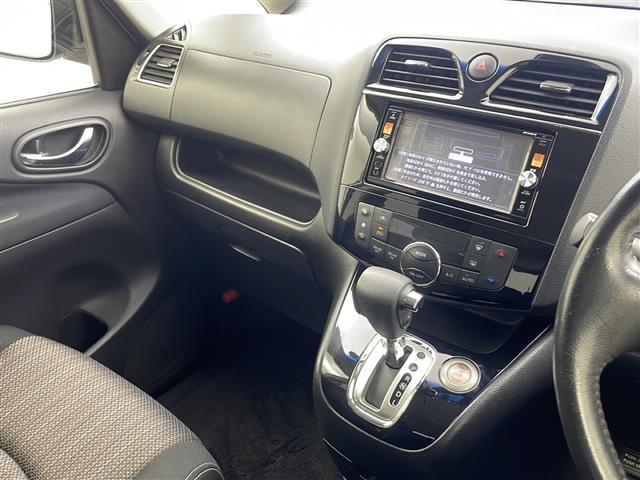 セレナ ハイウェイスターS-HVアドバンスドセーフティパック 純正SDナビ 全方位カメラ フリップダウンモニター 全方位カメラ 両側パワースライドドア ETC 衝突被害軽減システム クルーズコントロール追従なし コーナーセンサー前後 オートライト 純正マット(36枚目)