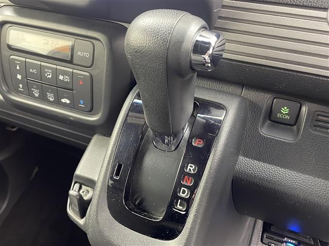 N-VAN+スタイル ファン・ホンダセンシング 純正SD8インチナビ AppleCarPlay バックカメラ ETC 衝突被害軽減システム レーンキープアシスト クルーズコントロール コーナーセンサー オートライト 純正フロアマット LEDライト(11枚目)