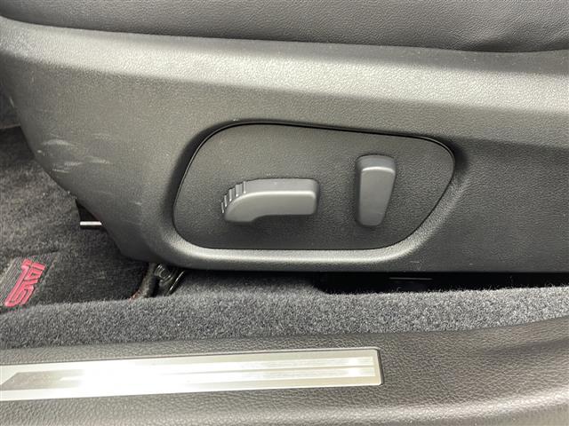 レヴォーグ 1.6STIスポーツアイサイト 4駆 純正8インチSDナビ バックカメラ 左サイドカメラ デジタルインナーミラー ETC BSM 衝突被害軽減システム レーンキープアシスト コーナーセンサー後ろ クルーズコントロール パワーシート(32枚目)