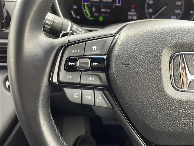 オデッセイハイブリッド e:HEVアブソルート・EXブラックエディション 純正11型ナビ(フルセグTV/AM/FM/CD/DVD/BT/USB/HDMI/AppleCarPlay/AndroidAuto) 置くだけ充電 ブラインドスポットモニター 全方位カメラ(7枚目)