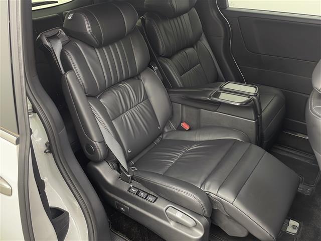 オデッセイハイブリッド e:HEVアブソルート・EXブラックエディション 純正11型ナビ(フルセグTV/AM/FM/CD/DVD/BT/USB/HDMI/AppleCarPlay/AndroidAuto) 置くだけ充電 ブラインドスポットモニター 全方位カメラ(14枚目)