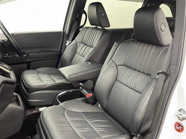 オデッセイハイブリッド e:HEVアブソルート・EXブラックエディション 純正11型ナビ(フルセグTV/AM/FM/CD/DVD/BT/USB/HDMI/AppleCarPlay/AndroidAuto) 置くだけ充電 ブラインドスポットモニター 全方位カメラ(40枚目)