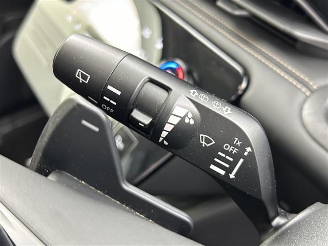 セレナ ハイウェイスターV 純正12.3型ディスプレイオーディオナビ 全方位 プロパイロット BSM 前後シートヒーター デジタルインナーミラー インテリジェントクルーズコントロール エマージェンシーブレーキ 車線逸脱防止警報(8枚目)