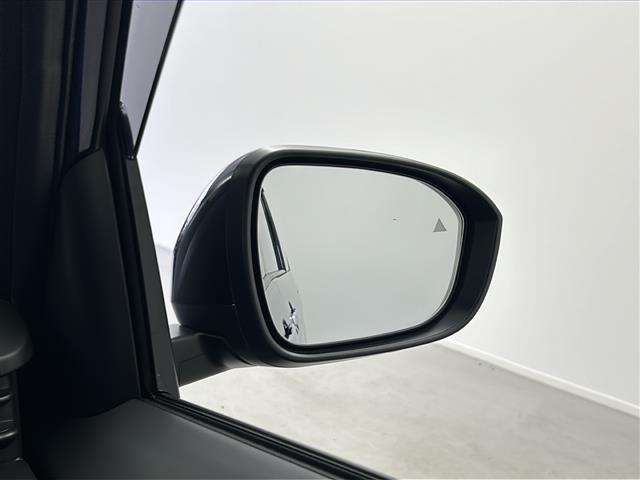 セレナ ハイウェイスターV 純正12.3型ディスプレイオーディオナビ 全方位 プロパイロット BSM 前後シートヒーター デジタルインナーミラー インテリジェントクルーズコントロール エマージェンシーブレーキ 車線逸脱防止警報(29枚目)