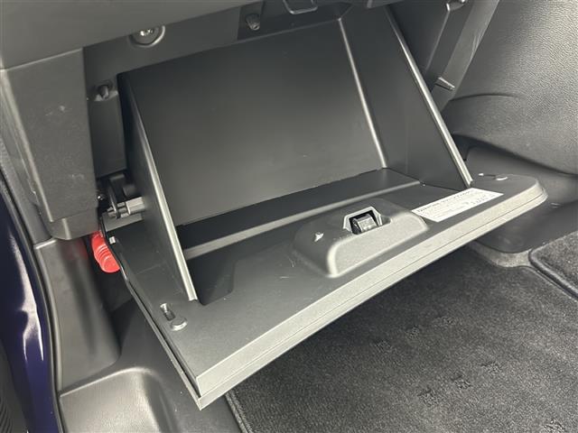 セレナ ハイウェイスターV 純正12.3型ディスプレイオーディオナビ 全方位 プロパイロット BSM 前後シートヒーター デジタルインナーミラー インテリジェントクルーズコントロール エマージェンシーブレーキ 車線逸脱防止警報(34枚目)