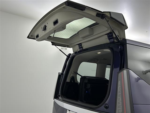 セレナ ハイウェイスターV 純正12.3型ディスプレイオーディオナビ 全方位 プロパイロット BSM 前後シートヒーター デジタルインナーミラー インテリジェントクルーズコントロール エマージェンシーブレーキ 車線逸脱防止警報(41枚目)