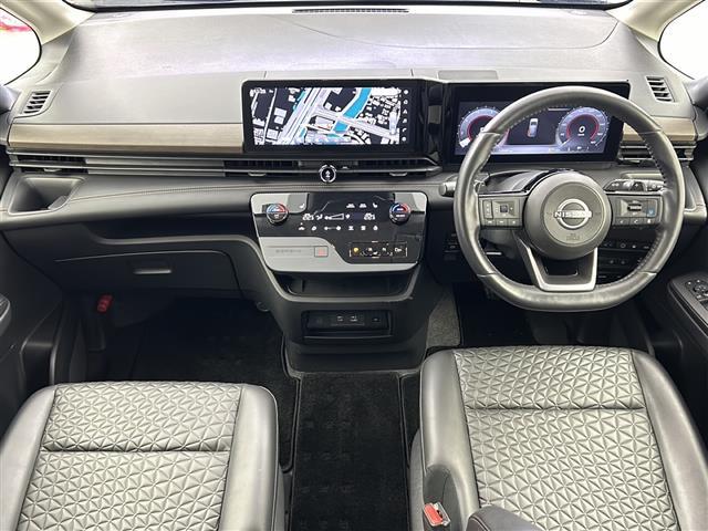 セレナ ハイウェイスターV 純正12.3型ディスプレイオーディオナビ 全方位 プロパイロット BSM 前後シートヒーター デジタルインナーミラー インテリジェントクルーズコントロール エマージェンシーブレーキ 車線逸脱防止警報(42枚目)