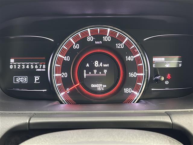 オデッセイ アブソルート・EXホンダセンシング 純正9incインターナビ 純正11.6inc後席モニター ブラインドスポットモニター 全方位カメラ 両側パワスラ ホンダセンシング 追従クルーズコントロール 前後コーナーセンサー ETC2.0 禁煙(10枚目)