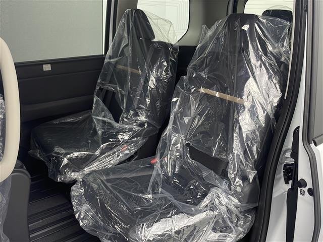 セレナ e-パワー ハイウェイスターV 登録済未使用車 純正12.3インチディスプレイオーディオ HDMI 360度カメラ デジタルインナーミラー ETC2.0 ドライブレコーダー プロパイロット ワイヤレス充電 ブラインドスポットモニター(14枚目)