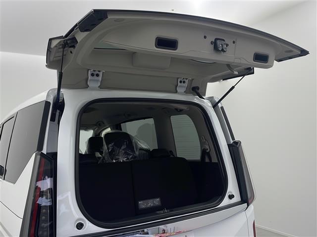 セレナ e-パワー ハイウェイスターV 登録済未使用車 純正12.3インチディスプレイオーディオ HDMI 360度カメラ デジタルインナーミラー ETC2.0 ドライブレコーダー プロパイロット ワイヤレス充電 ブラインドスポットモニター(28枚目)