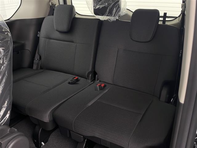 セレナ e-パワー ハイウェイスターV 登録済未使用車 純正12.3インチディスプレイオーディオ HDMI 360度カメラ デジタルインナーミラー ETC2.0 ドライブレコーダー プロパイロット ワイヤレス充電 ブラインドスポットモニター(31枚目)