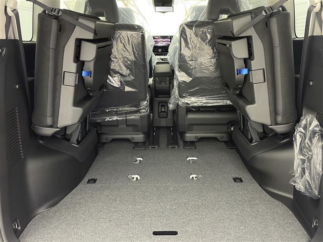 セレナ e-パワー ハイウェイスターV 登録済未使用車 純正12.3インチディスプレイオーディオ HDMI 360度カメラ デジタルインナーミラー ETC2.0 ドライブレコーダー プロパイロット ワイヤレス充電 ブラインドスポットモニター(32枚目)