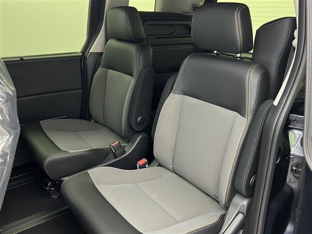 フリード e:HEVクロスター 登録済未使用車 純正9インチSDナビ バックカメラ 両側パワースライドドア 衝突被害軽減システム ブラインドスポットモニター 衝突被害軽減システム ハーフレザーシート シートヒータ コーナーセンサー(14枚目)