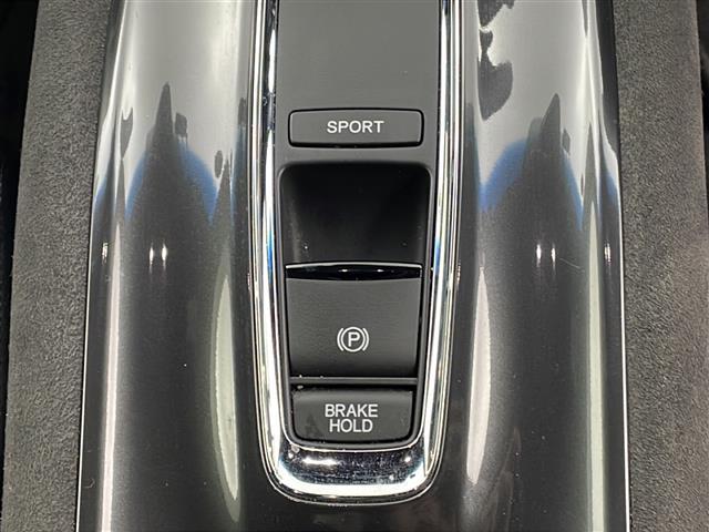 ヴェゼル ハイブリッドRS・ホンダセンシング 純正8インチインターナビ ホンダセンシング アダクティブクルーズコントロール 衝突軽減システム バックカメラ フルセグTV HDMI LEDヘッドライト ハーフレザーシート シートヒーター ETC(6枚目)