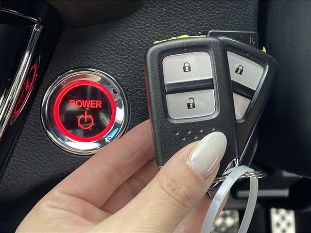 ヴェゼル ハイブリッドRS・ホンダセンシング 純正8インチインターナビ ホンダセンシング アダクティブクルーズコントロール 衝突軽減システム バックカメラ フルセグTV HDMI LEDヘッドライト ハーフレザーシート シートヒーター ETC(11枚目)