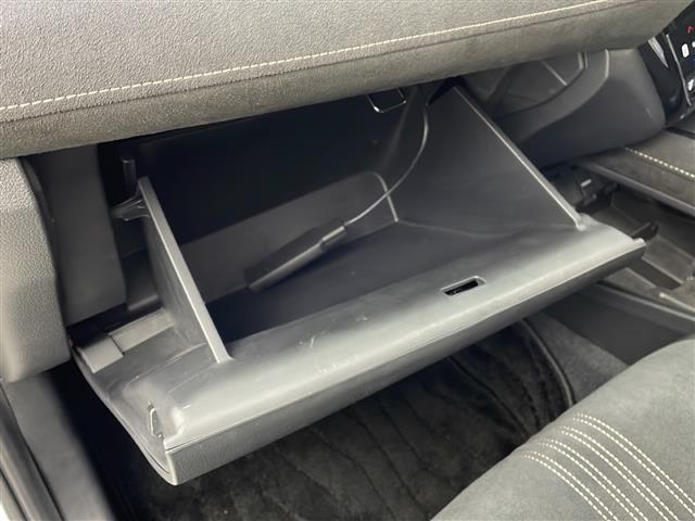 ヴェゼル ハイブリッドRS・ホンダセンシング 純正8インチインターナビ ホンダセンシング アダクティブクルーズコントロール 衝突軽減システム バックカメラ フルセグTV HDMI LEDヘッドライト ハーフレザーシート シートヒーター ETC(34枚目)