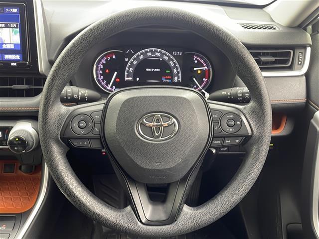 ＲＡＶ４ アドベンチャー　４ＷＤ　純正ナビ　デジタルインナーミラー　バックカメラ　ＥＴＣ　ドライブレコーダー前後　衝突被害軽減システム　クルーズコントロール追跡　ＢＳＭ　コーナーセンサー前後　純正１９インチＡＷ　オートライト（9枚目）