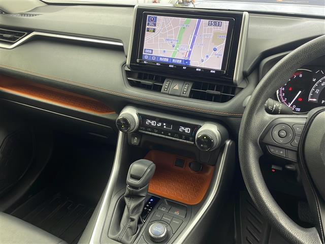 ＲＡＶ４ アドベンチャー　４ＷＤ　純正ナビ　デジタルインナーミラー　バックカメラ　ＥＴＣ　ドライブレコーダー前後　衝突被害軽減システム　クルーズコントロール追跡　ＢＳＭ　コーナーセンサー前後　純正１９インチＡＷ　オートライト（36枚目）
