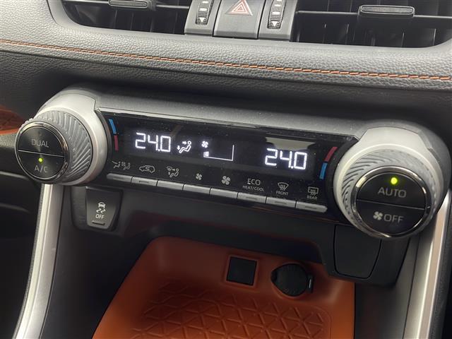 ＲＡＶ４ アドベンチャー　４ＷＤ　純正ナビ　デジタルインナーミラー　バックカメラ　ＥＴＣ　ドライブレコーダー前後　衝突被害軽減システム　クルーズコントロール追跡　ＢＳＭ　コーナーセンサー前後　純正１９インチＡＷ　オートライト（37枚目）