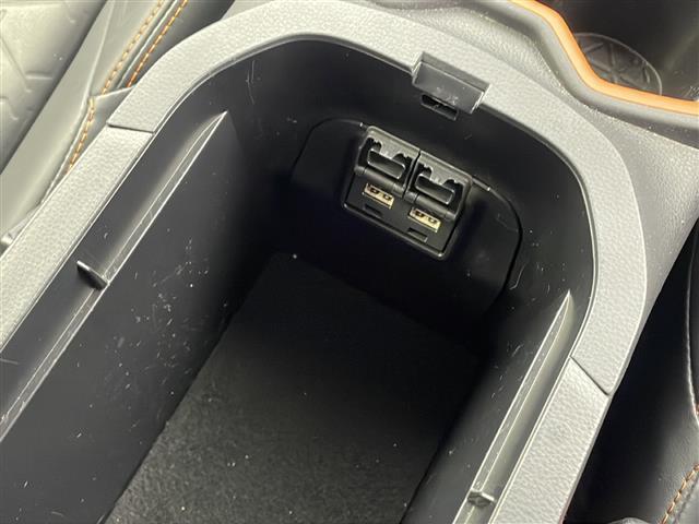 ＲＡＶ４ アドベンチャー　４ＷＤ　純正ナビ　デジタルインナーミラー　バックカメラ　ＥＴＣ　ドライブレコーダー前後　衝突被害軽減システム　クルーズコントロール追跡　ＢＳＭ　コーナーセンサー前後　純正１９インチＡＷ　オートライト（39枚目）