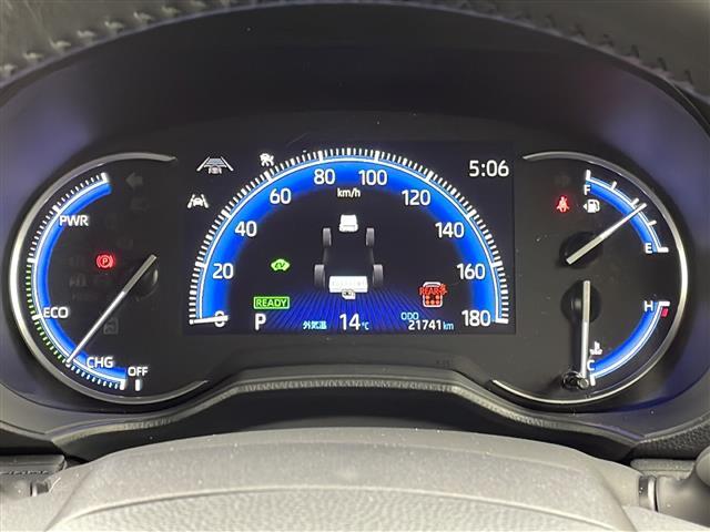 ヴォクシー ハイブリッドＳ－Ｚ　ワンオーナー　純正１０．５型ディスプレイオーディオ　快適利便パッケージ　オットマン　ステアリングヒーター　シートヒーター　バックカメラ　追従走行付きクルーズコントロール　ＷＡＣ　１００Ｖ電源　ＥＴＣ（5枚目）